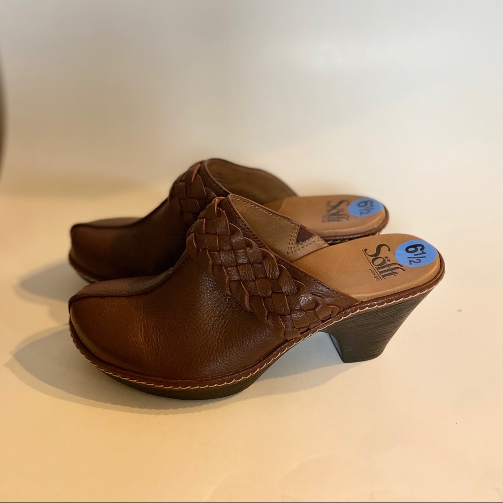 Sofft brown leather clogs size 6.5